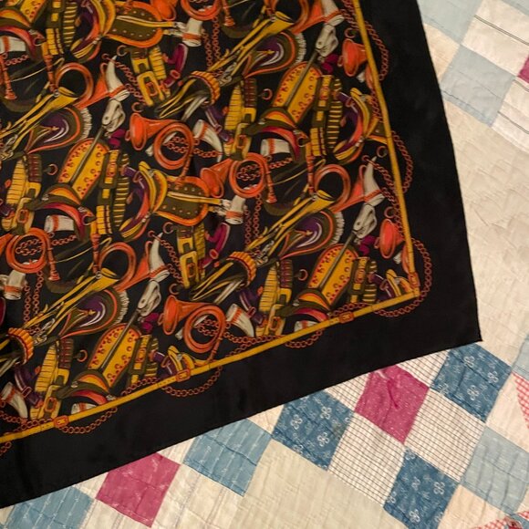 Vintage 80s Ann Taylor Silk Scarf Hand Rolled Equestrian Theme Horns Preppy - Picture 5 of 13